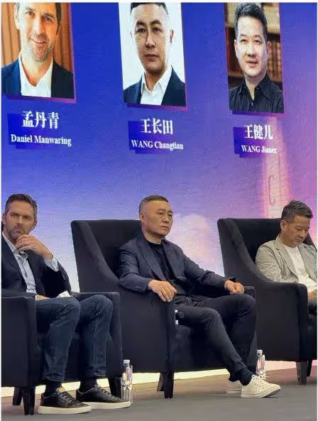 張藝謀回應將導演電影版《三體》 網友:百分百是大爛片