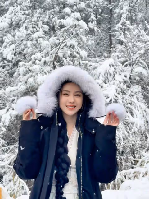 眾星比美!鞠婧禕陳都靈周也孟子義等曬雪景照