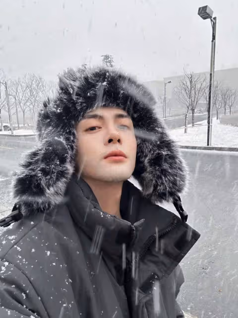 眾星比美!鞠婧禕陳都靈周也孟子義等曬雪景照