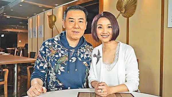 曾與張智霖有過一段情，如今身體周身病痛，老公曾拍劇被萬梓良多次掌摑