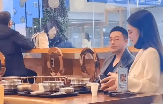 太晚了!大S對汪小菲談舊情,不料馬筱梅猛甩證據,大S昔日高冷人設碎一地