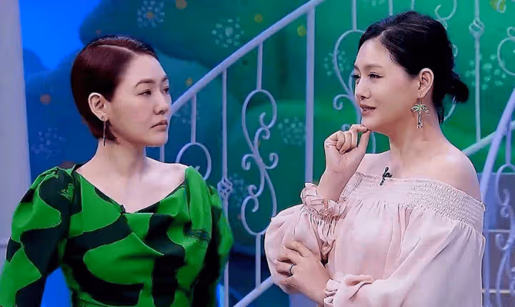 知情人爆料：小S二女兒截胡二姨媽大S代言，姐妹花大小S鬧掰了？