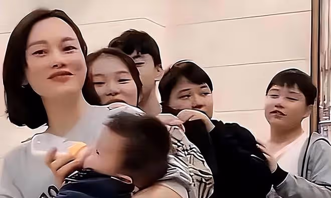 回顧:打工妹嫁給北大精英,婚後連生7胎:不想浪費丈夫基因