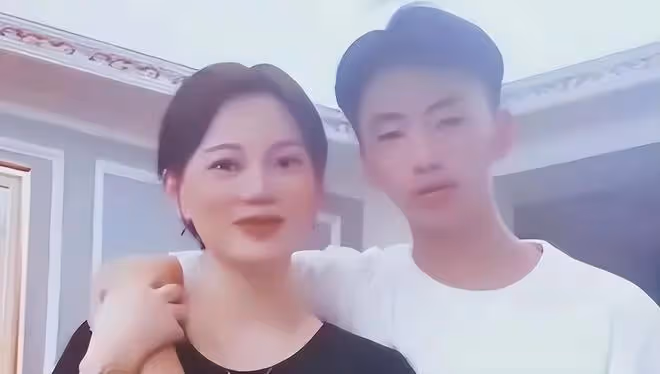 回顧:打工妹嫁給北大精英,婚後連生7胎:不想浪費丈夫基因