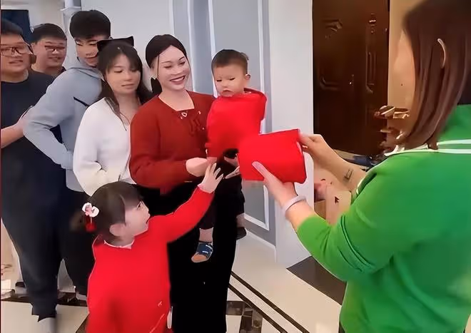 回顧:打工妹嫁給北大精英,婚後連生7胎:不想浪費丈夫基因