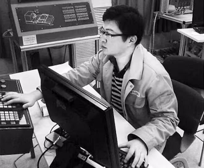 回顧:棄北大擇技校,追夢學霸周浩的錯位人生,現在如何了?