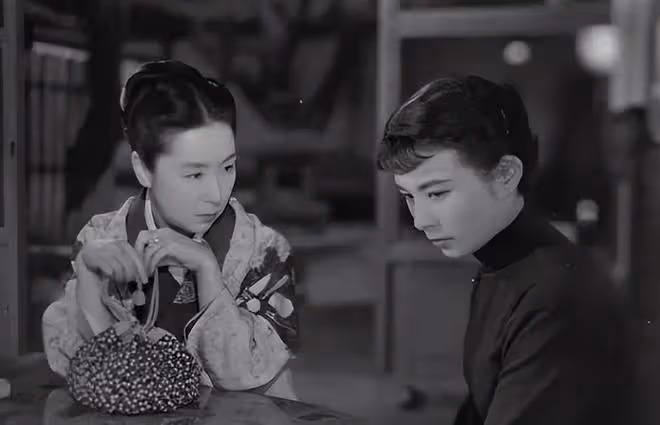 93歲女星吃飯被噎離世,生前最後照片公開,曾獲得最佳女配角獎