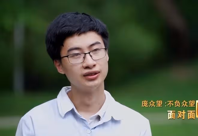 龐眾望最新採訪,對未來有了更高的要求,追憶過世的母親
