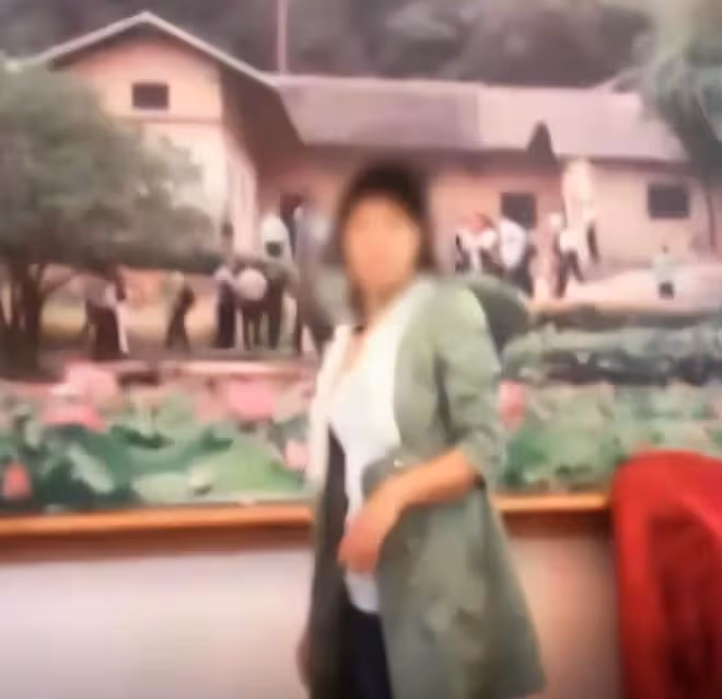 17年女子身患重病,臨終前想見母親一面,被拒絕後含淚去世