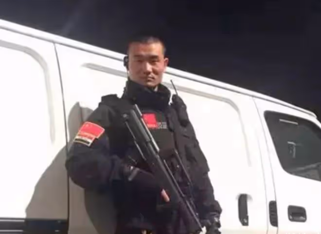 回顧:一小伙為了百萬高薪去伊拉克當僱傭兵,他有怎樣的結局