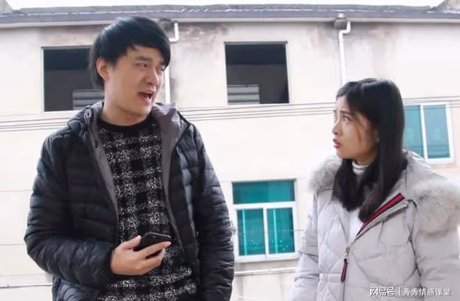 去小姑家前，老公和我說在家把飯吃飽，起初不明白後來才知為啥