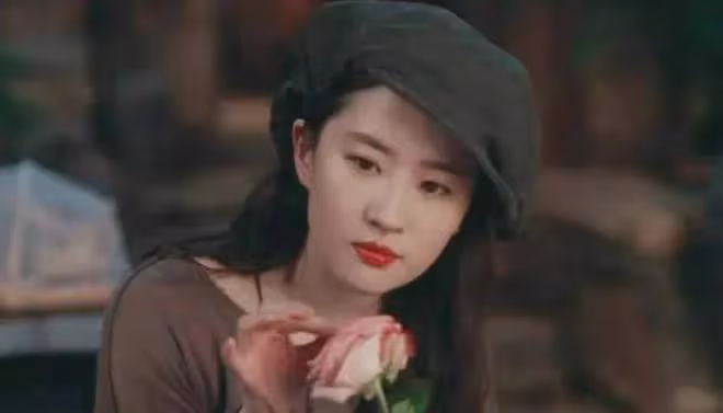 玫瑰的故事:看懂黃亦玫拒絕莊國棟的真相,才知她間接毀掉方協文