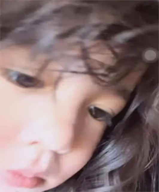 這一次，42歲的張柏芝，被徹底撕碎了「遮羞布」