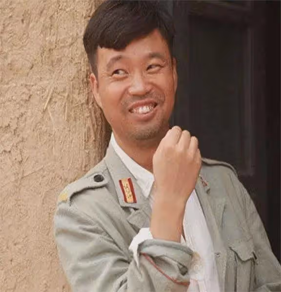 原來她早已去世！生前被王迅拋棄，死後被潑髒水，如今可以瞑目了