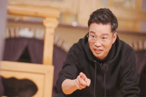 原來她早已去世！生前被王迅拋棄，死後被潑髒水，如今可以瞑目了