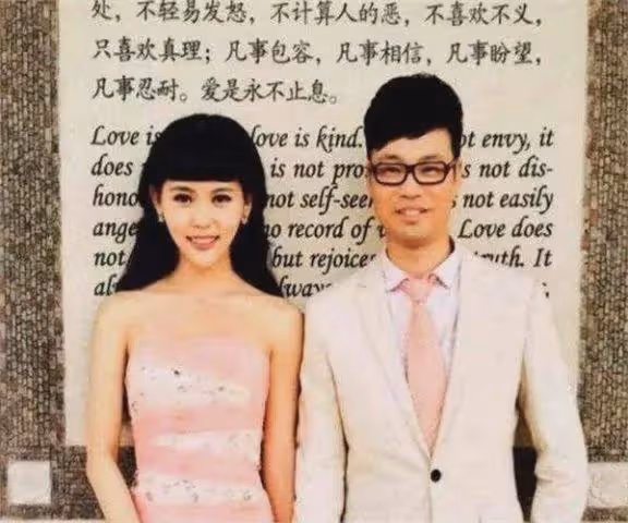 原來她早已去世！生前被王迅拋棄，死後被潑髒水，如今可以瞑目了