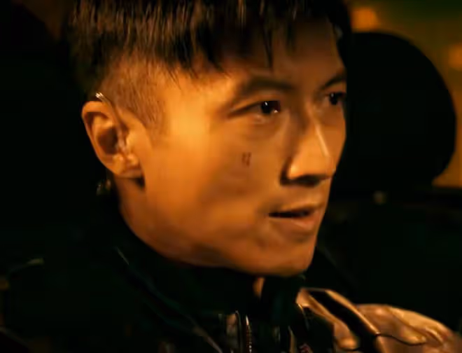 謝霆鋒《海關戰線》來了,沒想到真敢拍,光預告片就連刷三遍