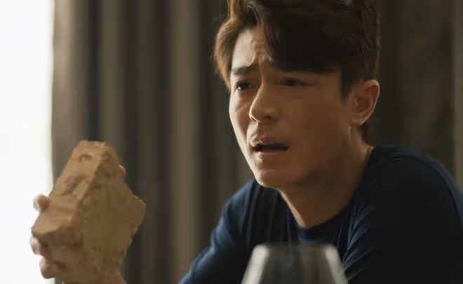 《玫瑰的故事》直到黃亦玫的四個男人齊聚，才發現，方協文沒法比