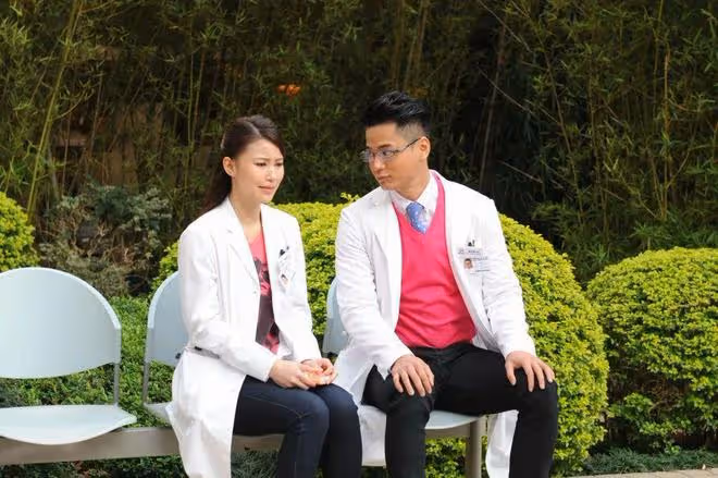 TVB前港姐結婚八周年曬甜蜜合照,曾擊敗鍾嘉欣登花旦人氣榜首位