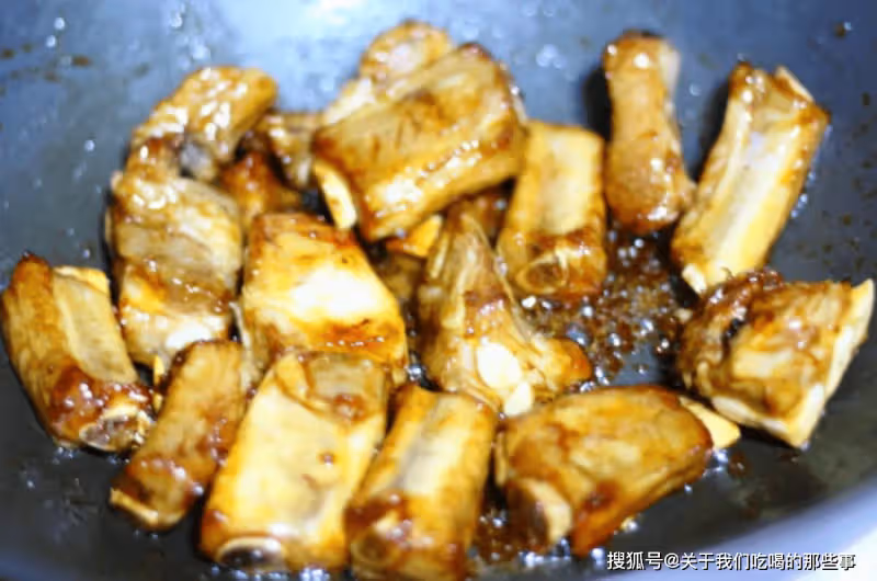 排骨直接焯水,難怪腥味重!多做一步,排骨軟爛可口,香味十足