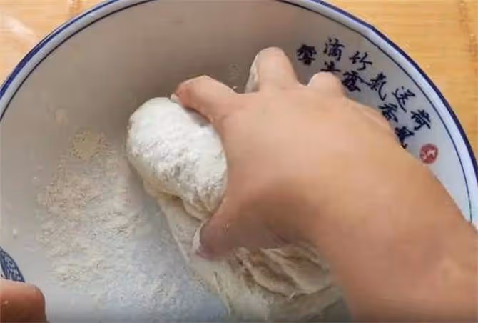 想要做餅不幹不硬，柔軟多層，只需記住這2點，做100次都不會失敗