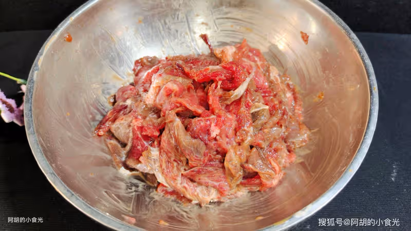鮮毛豆和它絕配,明白人都這樣吃!大火快炒香滿屋,一口滿嘴生香、營養十足