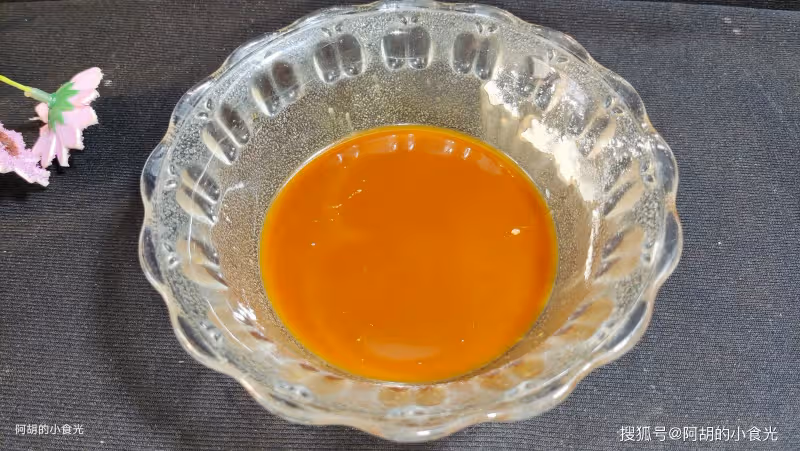 鮮毛豆和它絕配,明白人都這樣吃!大火快炒香滿屋,一口滿嘴生香、營養十足