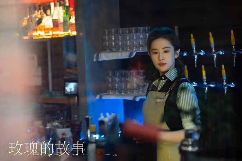 36歲演22歲女大學生,只要劉亦菲敢演,觀眾就總願意為她買單
