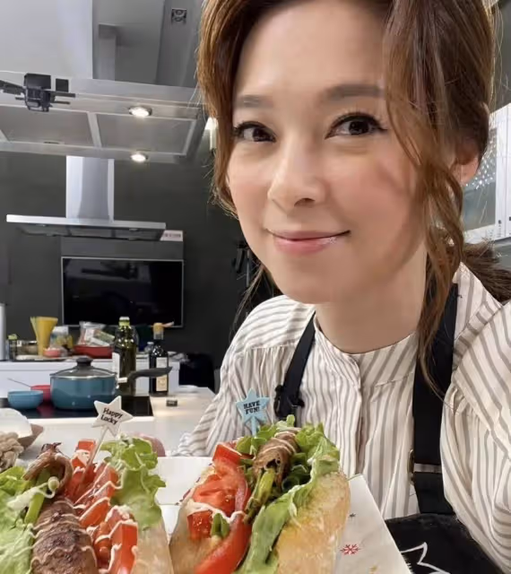 與視帝離婚後首公開露面!TVB前知名女星狀態大勇,自曝玩交友軟體