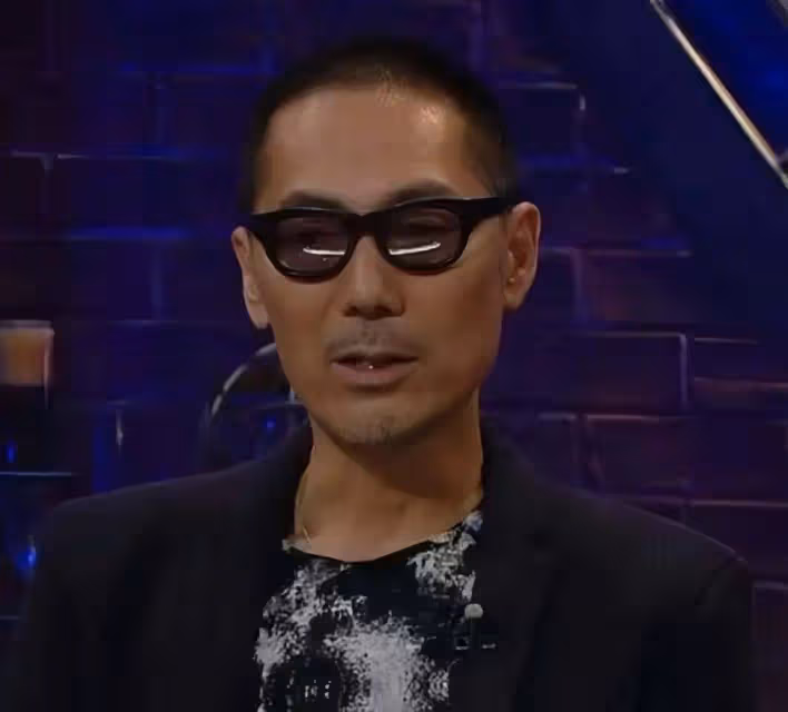 失業四年想復出拍戲!62歲香港知名男星身材突然消瘦,遭質疑患病
