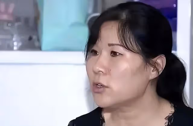 回顧55歲「巨嬰」熊麗啃完前三任丈夫,啃94歲老母,從未工作一天