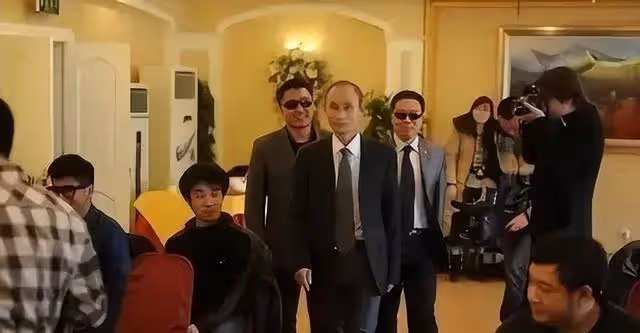 回顧：2011年48歲農民酷似普京，曾被俄羅斯富婆追求，後來怎樣了