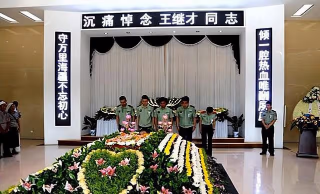 回顧:夫妻駐守孤島32年,無電無淡水年薪5000,黑夜裡靠喝酒壯膽