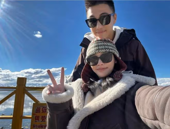 奚夢瑤曬老公糗照,何猷君激動表情撞臉「小夫」,小明笑到飆淚