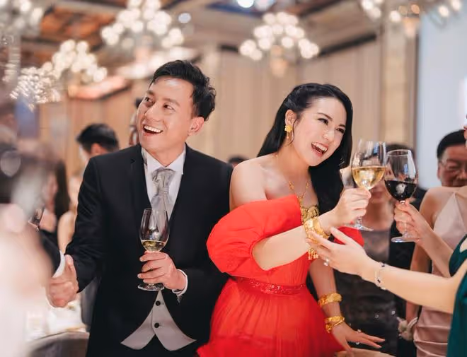 落選港姐發文大談選美經歷！8年後美貌依然！妹妹曾獲友誼小姐