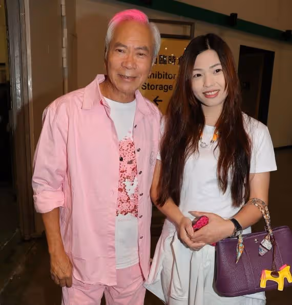 小36歲內地女友被判2年,73歲港星堅持會娶她,坐擁千萬家產