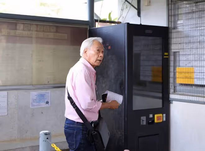 小36歲內地女友被判2年,73歲港星堅持會娶她,坐擁千萬家產