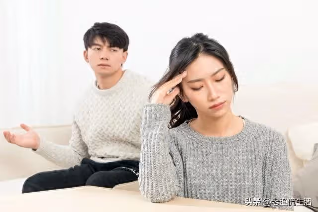 老公出軌又外遇，我帶著女兒離婚了…誰知道再婚又遇到渣男又我再次離婚，想回娘家「卻說沒我的房間」不被接納！ 走投無路時，我突然想起「前公公6年前給我的提款卡」一刷餘額愣在原地…