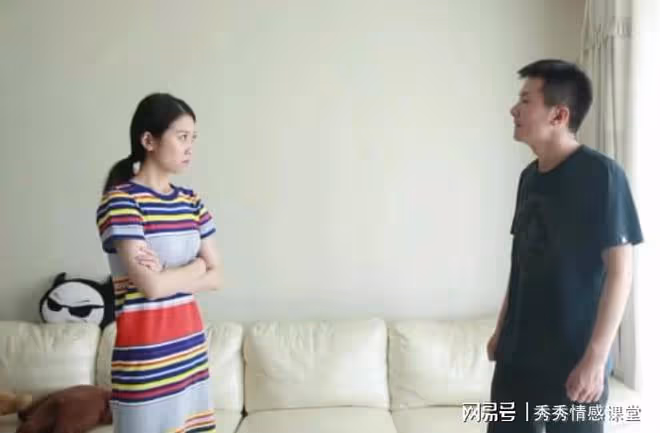 「她是來告別的」男友和他前女友擁抱,我摘下婚戒:該告別的是我