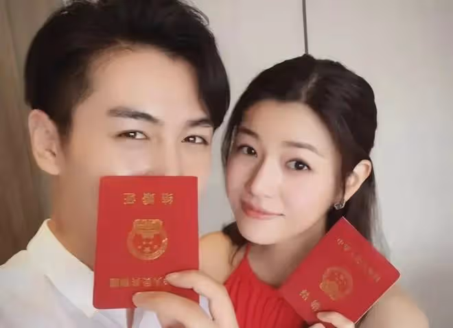 陳曉陳妍希被爆婚變!狗仔稱陳曉為離婚願凈身出戶,還拉黑陳妍希