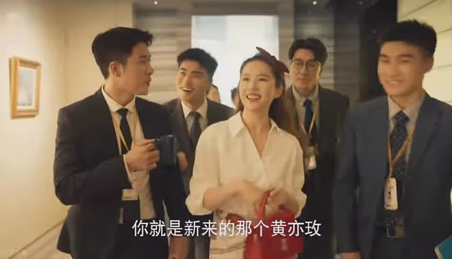 《玫瑰的故事》作者19歲離婚，搶閨蜜男朋友，比小說精彩100倍
