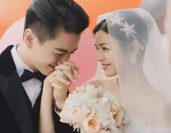 陳曉為離婚寧願凈身出戶,陳妍希終於露出真面目,網友:心疼陳曉