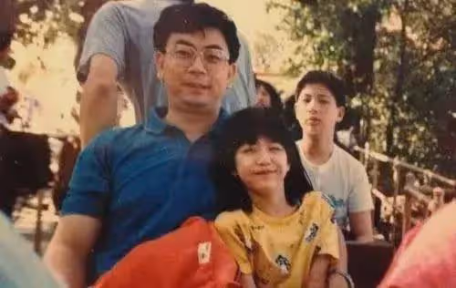 陳曉為離婚寧願凈身出戶,陳妍希終於露出真面目,網友:心疼陳曉