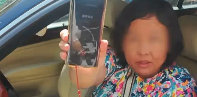 這一次,叫囂外交豁免權的大媽底褲都快被扒光了,胡錫進道出真相