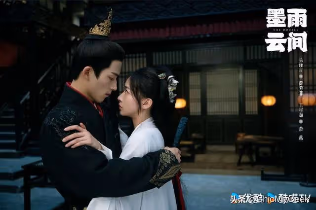 冰山美男愛上復仇大女主,《墨雨雲間》上線Netflix沖收視榜首!