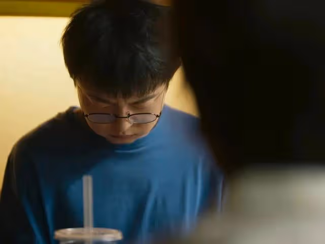 蘇更生私生子爆出,才發現白曉荷代孕不算啥