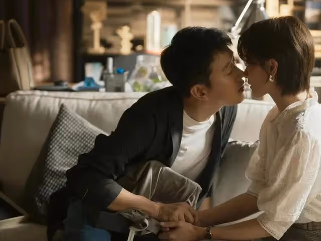 蘇更生私生子爆出,才發現白曉荷代孕不算啥