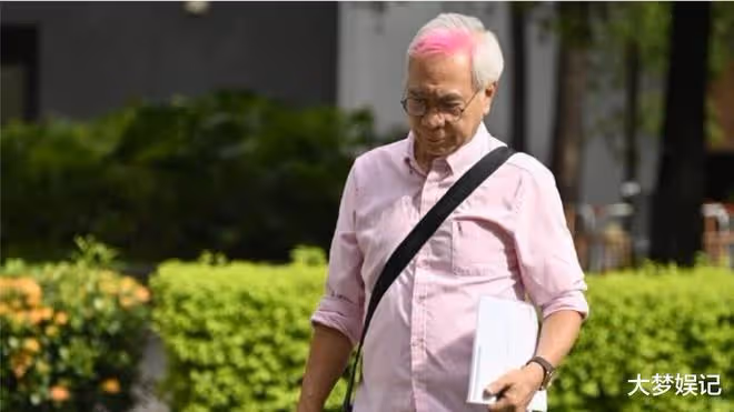 爺孫戀「未婚妻被判刑」坐牢,73歲男星痛哭:一定會等妳
