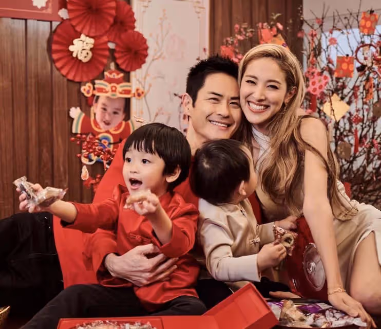 香港知名男星鄭嘉穎想要女兒,連生三個兒子,妻子拒絕再生第四胎