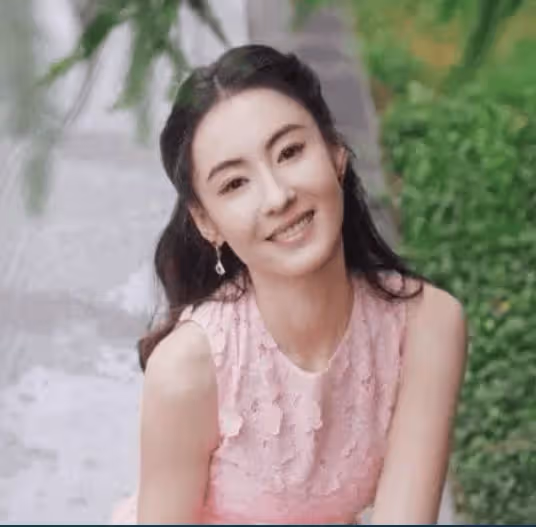 謝霆鋒覺得張柏芝適合做老婆，用6個字描述王菲，兩人都是心頭好